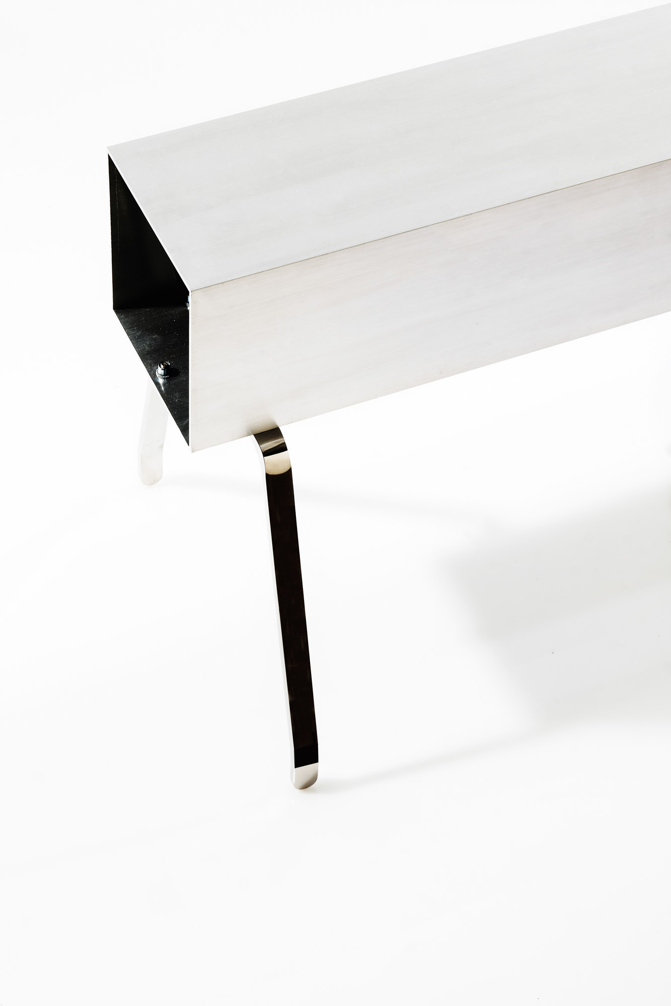 Close up of Bench-To-Cut by Gonzalez Haase AAS, aluminium and stainless steel 