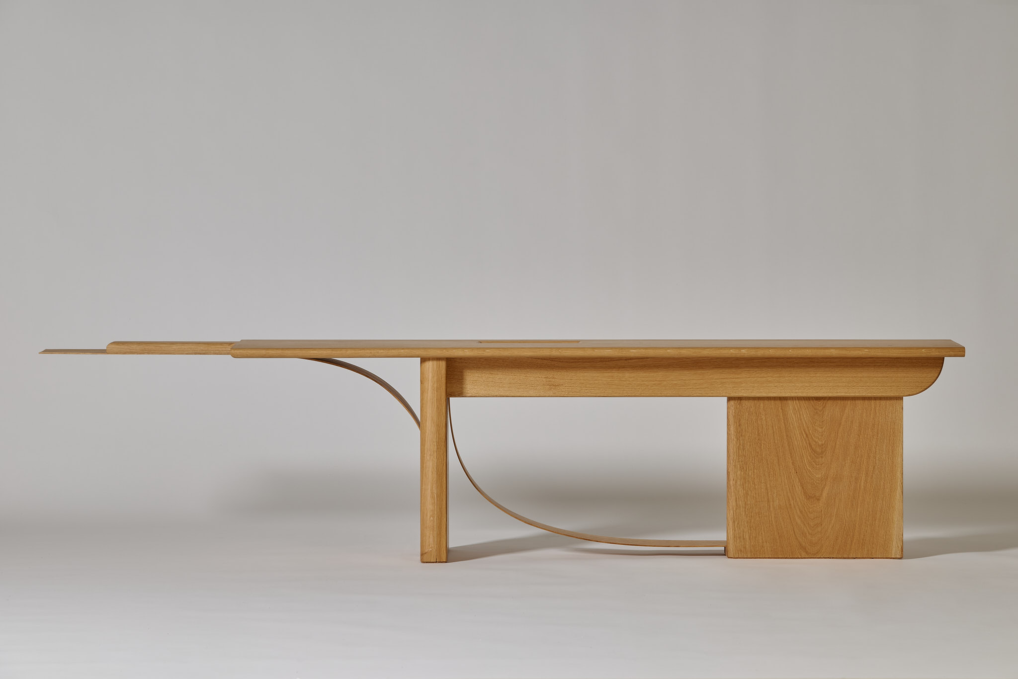 Bench by Sanghyeok Lee, oak 