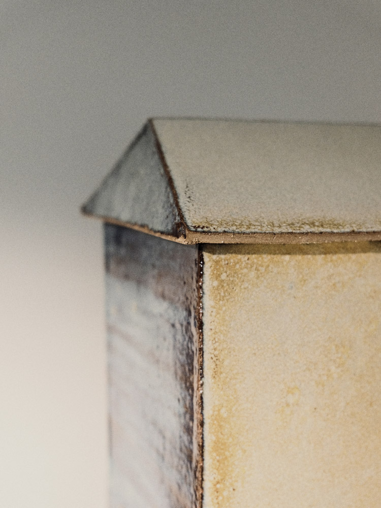 Ceramic lamps by Tanja Neubert 